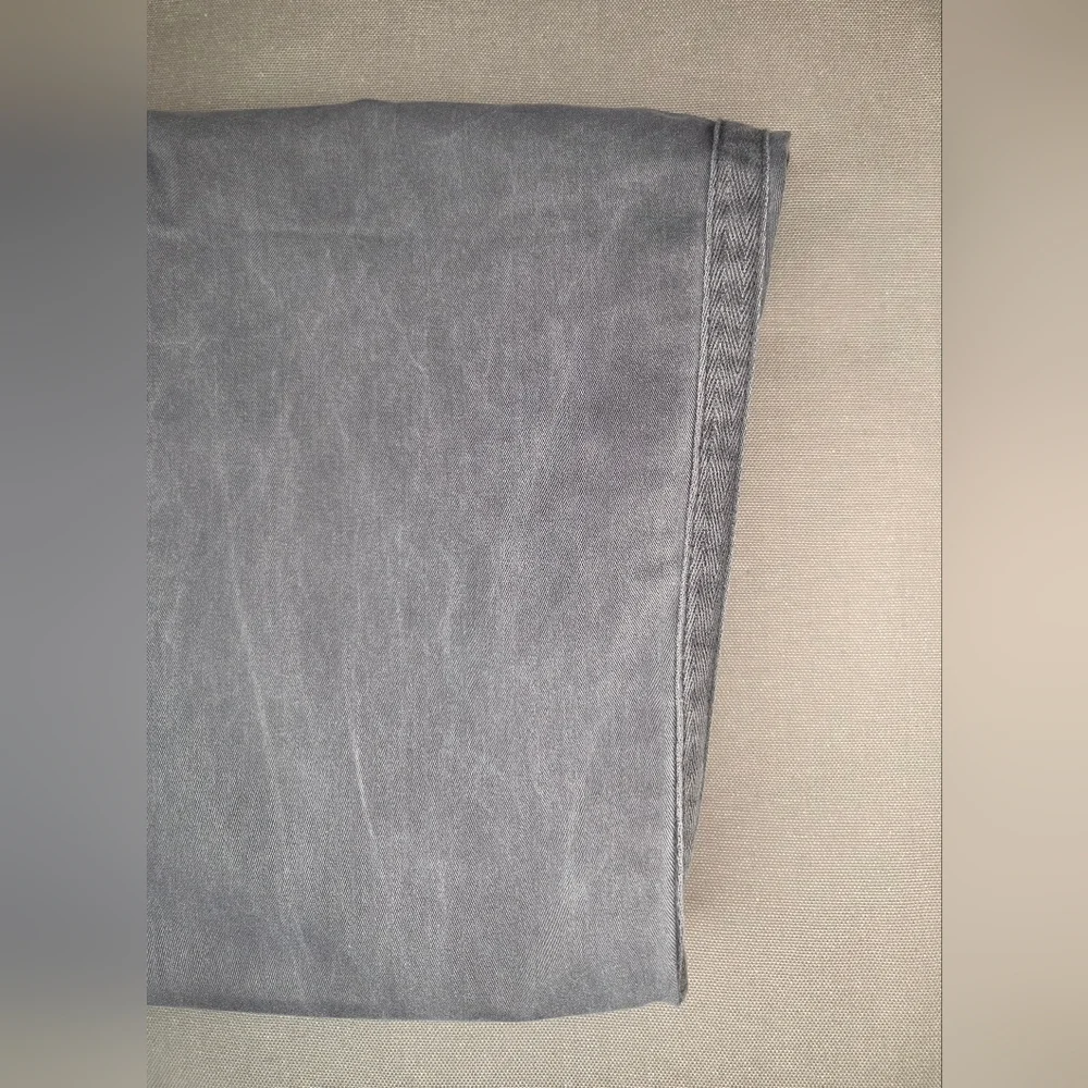 NWOT Gap Girlfriend Twill Stripe Chinos - Gray - Size 6 - Picture 3 of 4